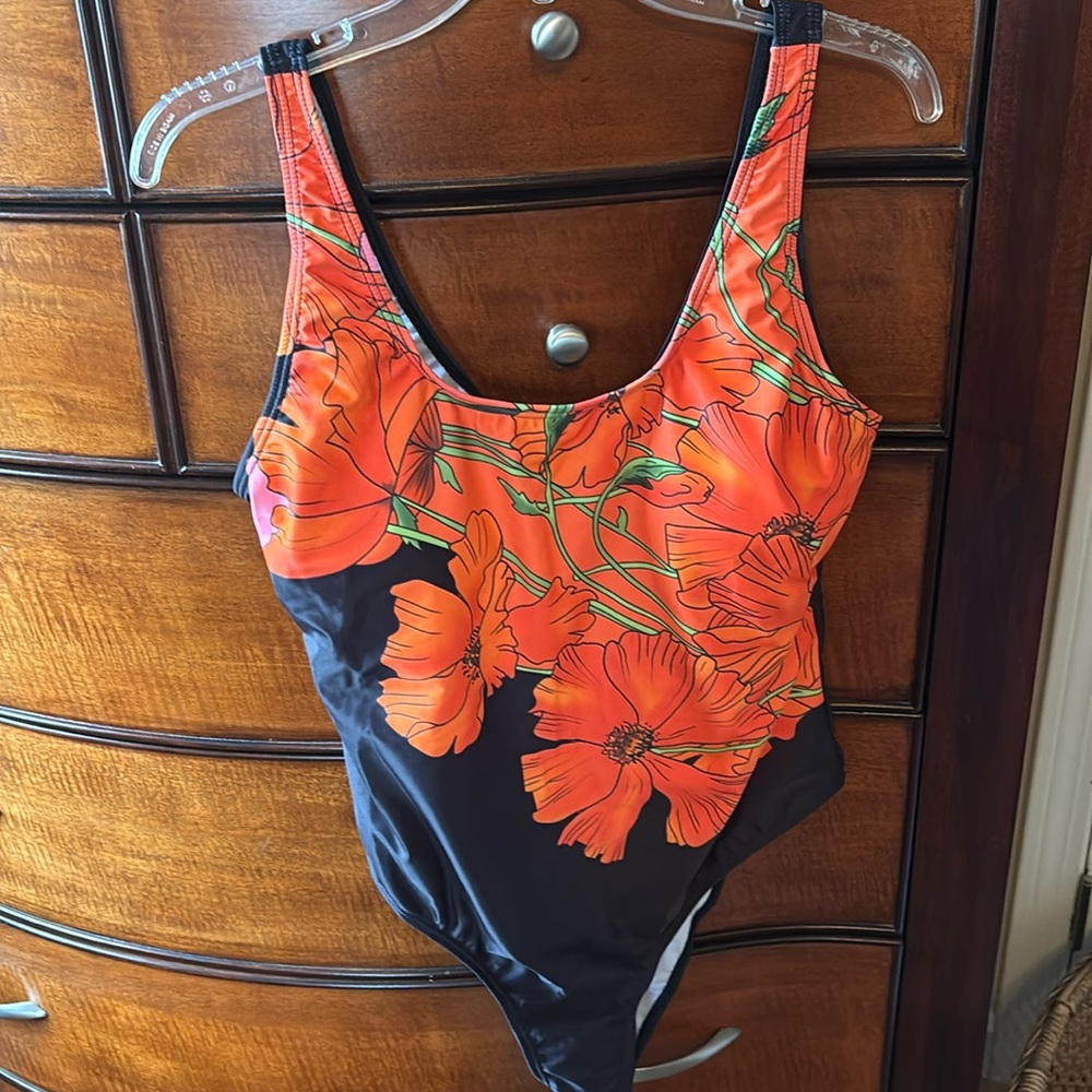 Bathing suit
